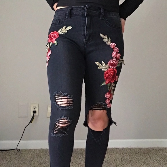 Distressed Black Skinny Jeans - Picture 2 of 5